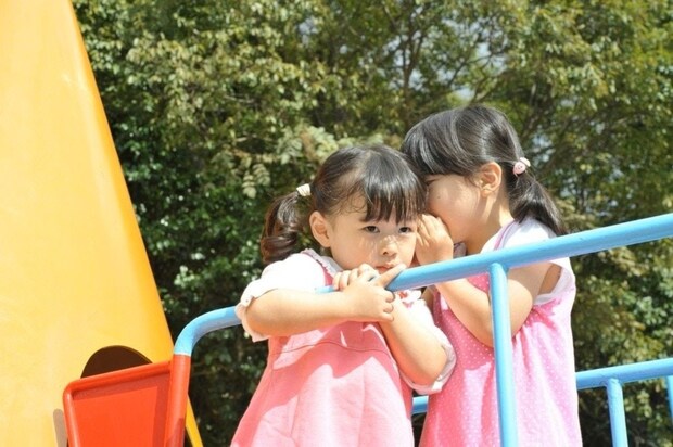 「おしりにブラジャーつけてる」学童で娘にバラされた母に共感「子どもってスピーカーですよね」