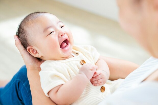 助産師訪問で聞いてびっくり→赤ちゃんの“名演技”に7万いいね「想像するとかわいすぎ」「大人より繊細」