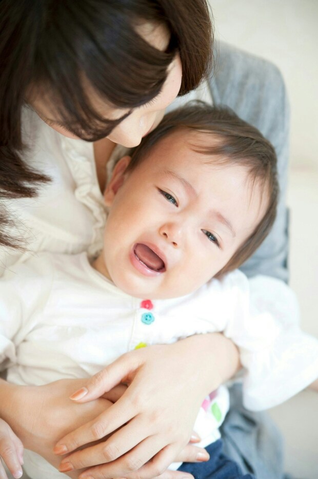 赤ちゃん　泣く