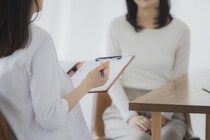 「家族も理解して」月経痛がつらい20代半ば患者を診察したら→産婦人科医の投稿に反響「ほんとこれ」