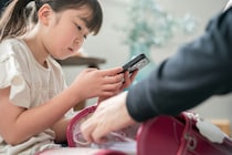 「無理に返信しなくていい」小学生LINEグループ、悪口や連投に困惑する娘｜小5娘がLINE退会した話