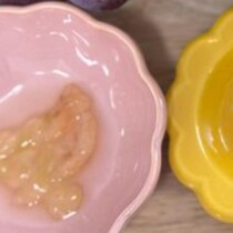 秋生まれベビーと楽しむ「最高に贅沢な朝」→生後10か月にしてうらやましい【食べ比べ】に反響