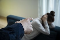 「頭がおかしい」実弟が妻にモラハラ行為、姉として止められない罪悪感｜弟はモラハラ加害者でした