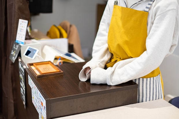 アルバイト　背中　パート