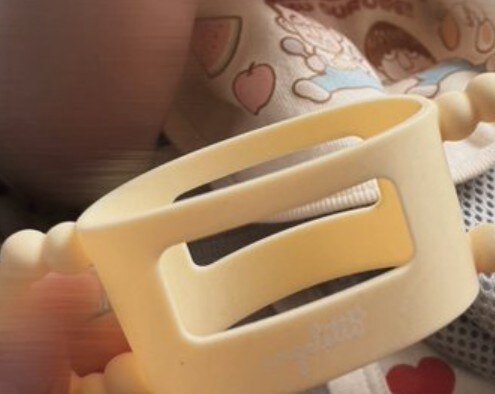 成長早すぎ？赤ちゃん用便利グッズ購入→使わずじまいの結末に1万いいね「たくましい」「つよい」