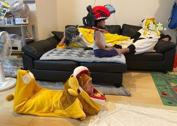 外出中、パパに子どもの様子尋ねたら→想像以上の状況に3万いいね「最高の家族」「楽しそう」