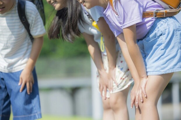 「うちの娘が泣き出して…」登校班でのできごとに抗議？一方的なママ友の言い分｜主張強すぎママ友の話