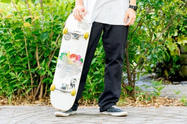 ぐずる3歳児の前に現れた“見知らぬ男子高生”　その優しさに8.8万いいね「未来に希望を感じた」」