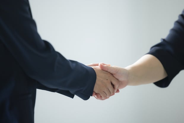 握手