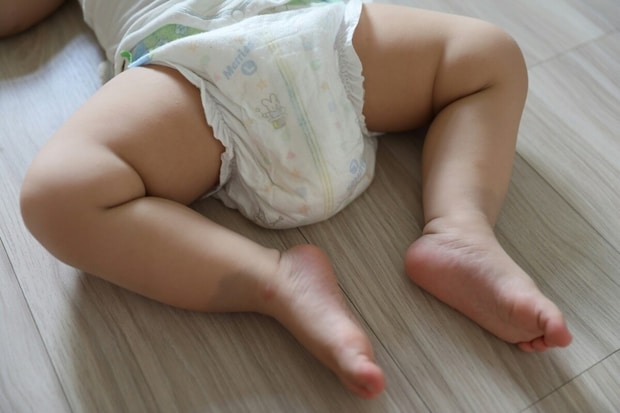 うんちかな？とおむつを開けて勘違いだったら→母の一言に4千いいね「いいですね」「自己肯定感高まる」