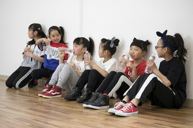 娘のダンス教室で鳴り響く“闘いのゴング”→ママ同士の干渉が怖すぎる|ダンススクールのママ友が怖い