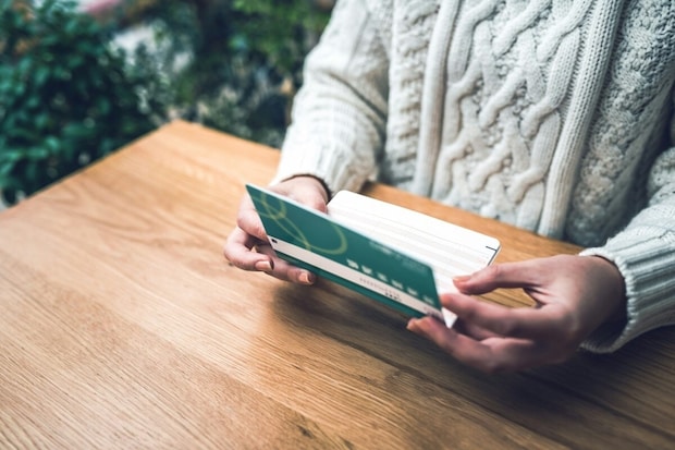 既婚者と交際バレて慰謝料請求された友人→“自業自得”な結末のその後｜人の夫を奪う友人