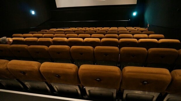 鬼滅を知らない高2が映画に誘われ→友人による“座学”に14万いいね「本編より長くて草」「友情感じる」