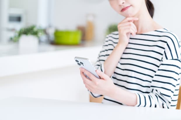 スマホ　女性　悩み