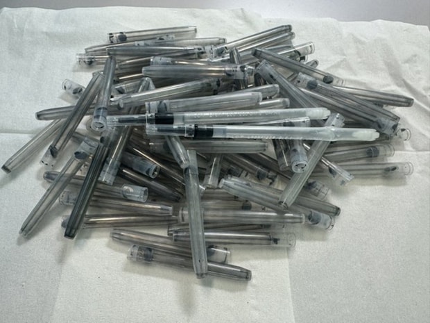 司法試験に合格→努力の証“82本”に2.7万いいね「努力の量がここに」「おめでとうございます！」