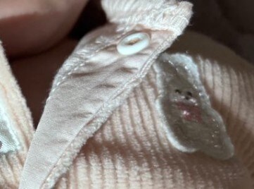 【感動】企業の思いやりが“キラリ”→買ってよかったベビー服に4千いいね「同じ服持ってる」「ステキ」