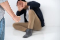 【スカッと】既婚男のストーカー行為を妻に“通報”→完全敗北した男の末路｜最低！既婚ストーカー男