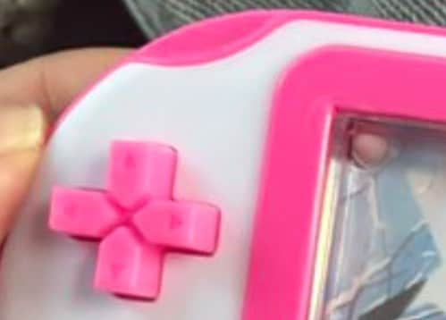 キッズが隣でSwitch2を始めたので→“格の違い”見せた大人に11万いいね「実質switch2」