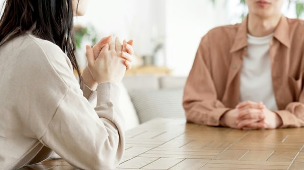 話し合い　夫婦