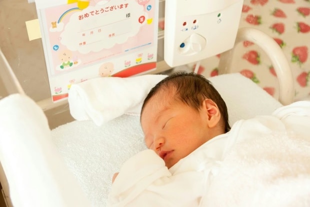 産後に夫が行く【出産祝い飲み会】→モヤモヤが止まらない妻「これって心が狭いですか？」