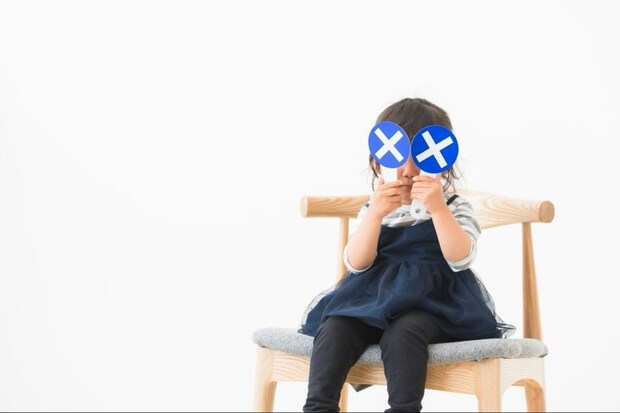 8歳娘に母「かわいすぎて食べちゃいたい」→【大人な返し】に6千いいね「切ない」「ほっぺだけでも～」