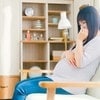 【心で叫んだ】「ベラベラしゃべるな！」人の妊娠を一瞬でバラす同僚に、モヤモヤが止まらない