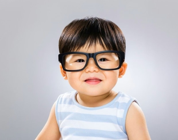 初めて眼鏡かけて「本当にあったんだ…」→弱視の子の【感動】に2万いいね「絶対よくなる」「私も元弱視」