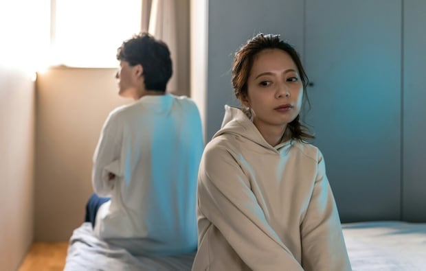 不倫夫の両親が“挙式反対”…敵だらけで心身に異変→ついに妻が出した結論｜結婚前から女がいた夫