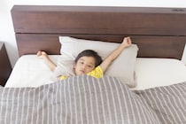 添い寝した父に“正直すぎる感謝の弁”→息子の賢い伝え方に3万いいね「パパせつない」「素敵なお子さま」