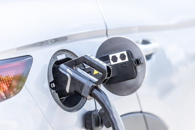 「ガソリン高くて車出しがキツい」これまで謝礼ゼロだった友人に伝えた結果｜友達を足に使う人#3