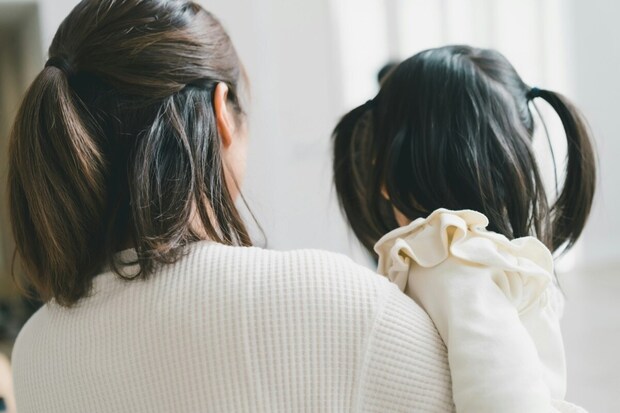 「子どももつらいよ」義実家から家出した娘に、実母が告げた助言|モラハラ義実家から逃げ出した話