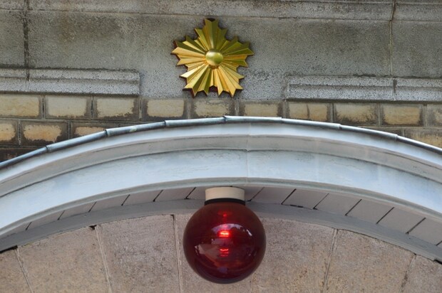 ママ友の迷惑行為を“警察に通報”→フレネミーだった人物に完全勝利｜フレネミーママ友