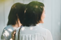 彼氏と破局した友人に【婚約報告】→親友との関係が歪んだきっかけ｜人の幸せを妬む友人