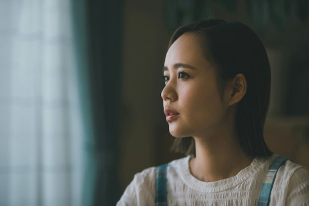 結婚・出産しても消えない。「信仰なき者は不幸」母の呪いが、私を蝕む理由｜実母の宗教勧誘に悩んだ話#1