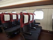 家族で新幹線旅行→「行きは窓ぎわ・帰りは両親の間」小3息子の意図に5千いいね「天使」「愛しい」