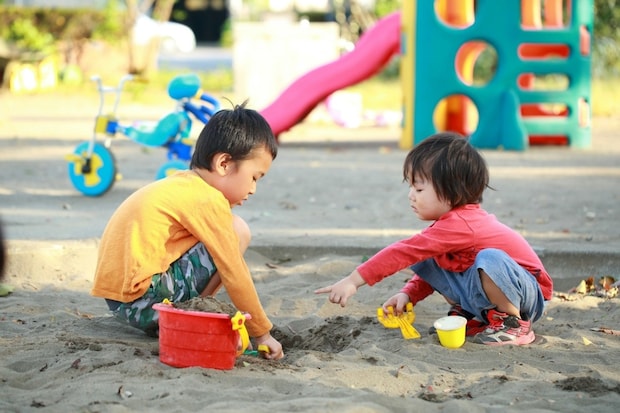 保育園　遊び　子供