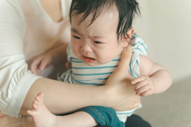 断れない善意が一番怖い!息子の入浴まで強行する友人の「親切の押し売り」|おせっかいな友人