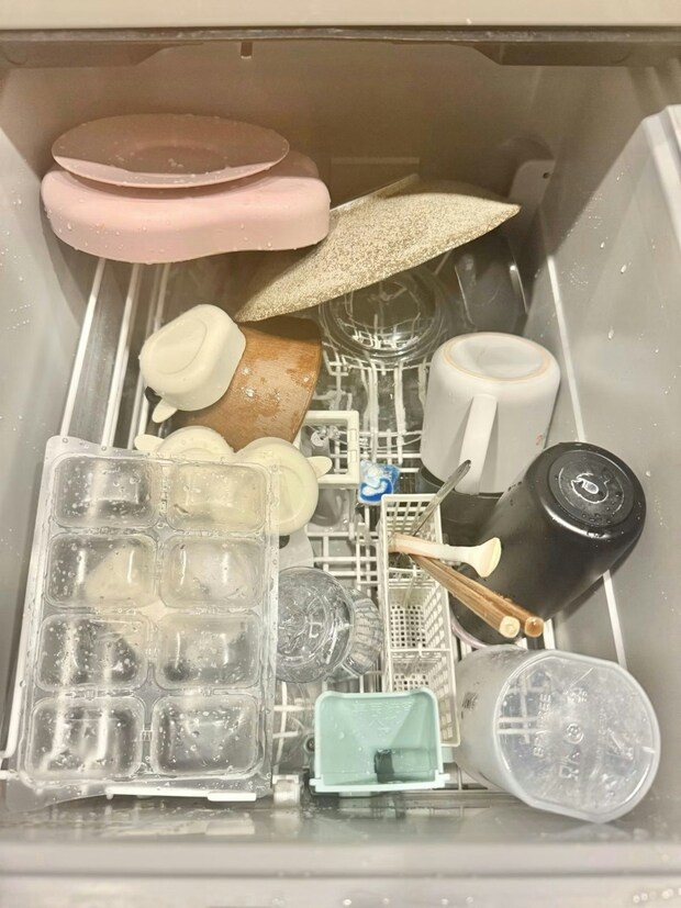 【家事の絶望】ワーママ帰宅後に食洗機を開けたら→“悲しいとき”に共感「今朝まさにw」「あるある」