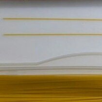 【レア】まさかのエラー品？パスタに紛れた“奇跡の1本”に4.8万いいね「ど根性ｗ」「極々稀に」