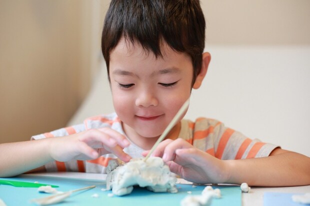 「1学期に図工で作ったおもちゃ…」→小学生のひと言に4万人が恐怖「こっわ!」「今年一番の怖い話」