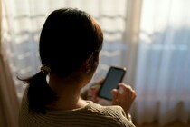 「1万円貸して」恥捨てて実家に頼る妻→実母は娘に【離婚を勧告】｜ギャンブルで1500万借金した夫