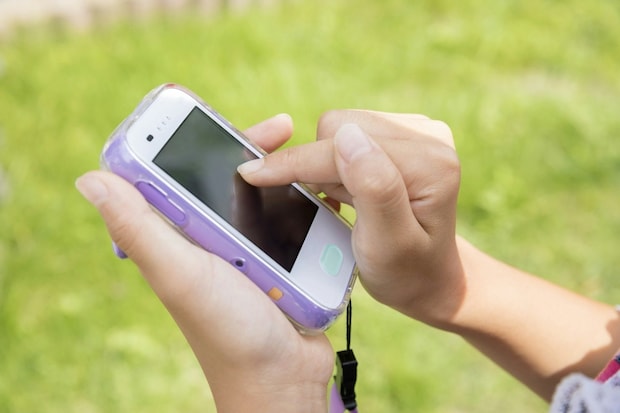 【1枚の写真が引き金】小5女子のLINEグループで衝撃…トーク画面に送られてきた“信じられないもの”