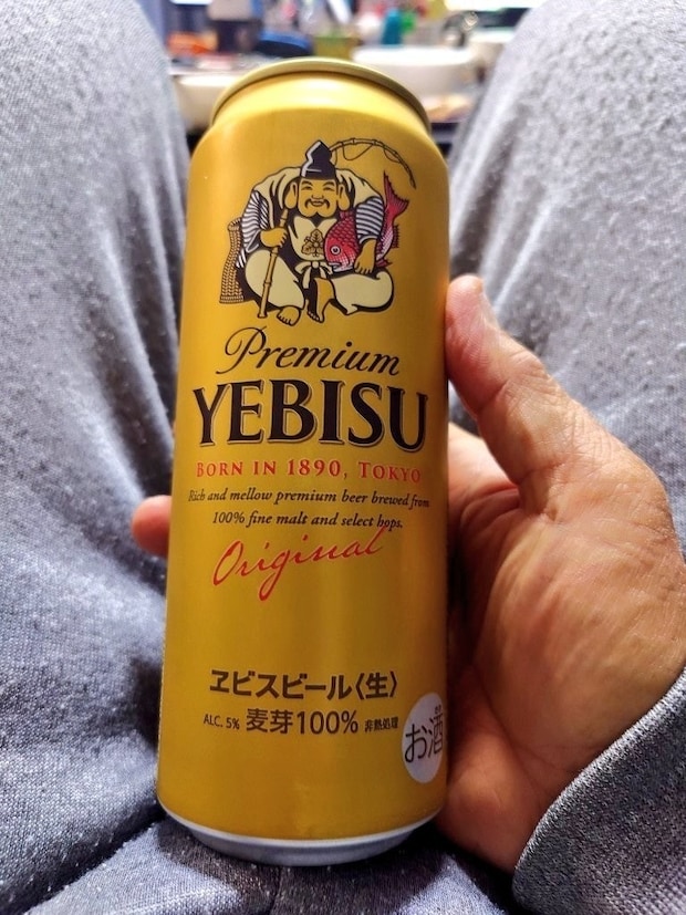 【妻の命日】1本の缶ビールとともに投稿→シングル父の言葉に1万いいね「尊敬しかない」「立派です」
