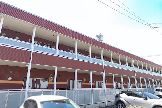 駐車場　アパート　