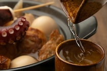 立ち飲み屋とおでん屋、隣り合う2店舗の【素敵な関係】に3.5万いいね「おいしそう」「気になる」