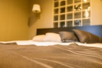 【不倫現場】に突撃した私VS半裸で震える夫→その場で叩きつけた“地獄の契約書”