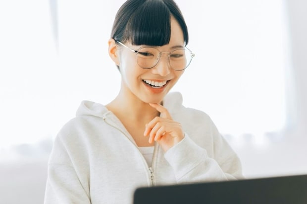 【15万いいね】オンライン会議で「資料見えますか?」→イタリア人の返しが最高「使おう」「信頼が前進」