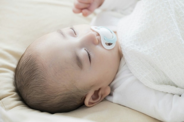 赤ちゃん　寝顔