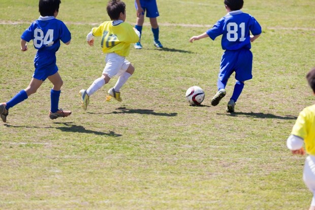 サッカー　子ども