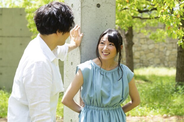 公園　夫婦　話す